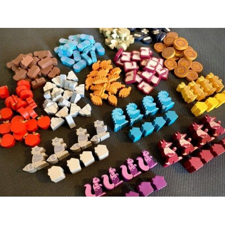 Set 194 token in legno: Creature Comforts